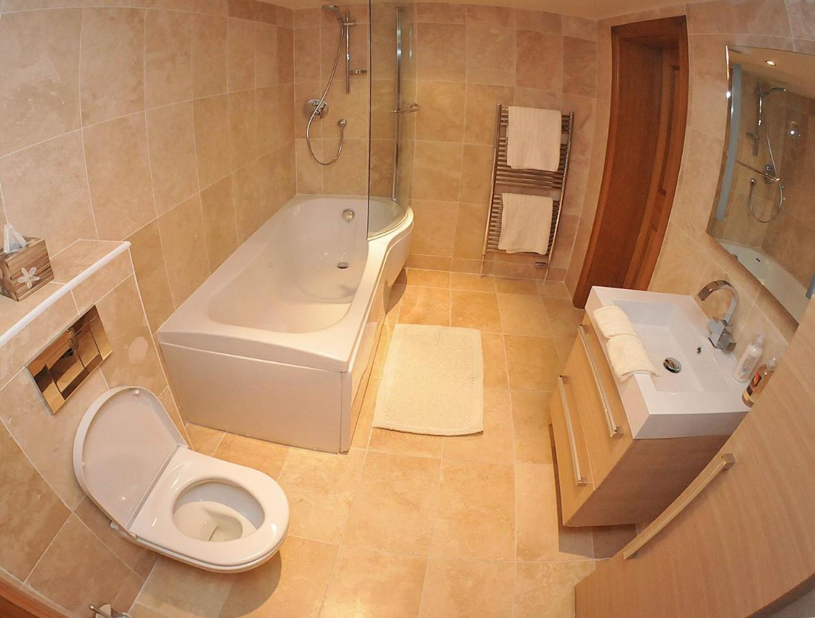 Kingsview Apartment Stirling Extérieur photo